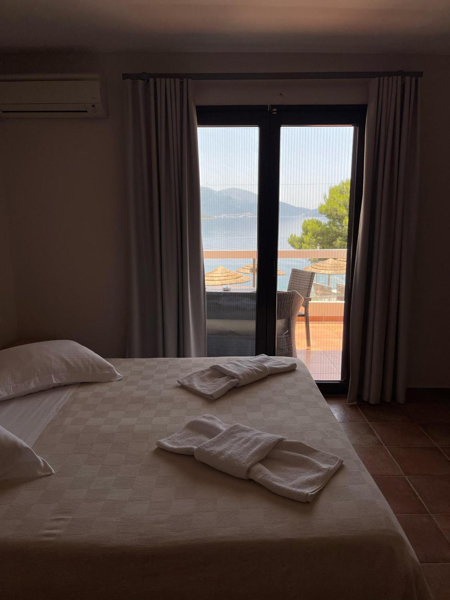 Trizonia Bay Hotel Kültér fotó